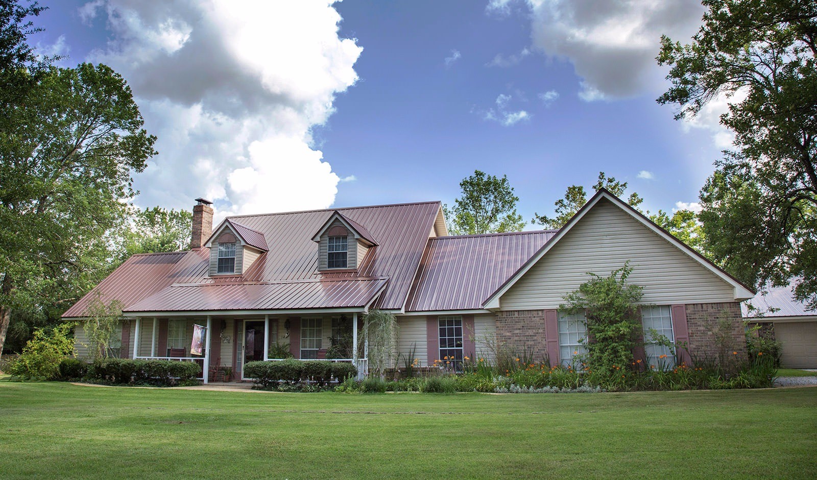 Standing Seam 9 Color Brown, Red; Style Vertical Panel/Standing