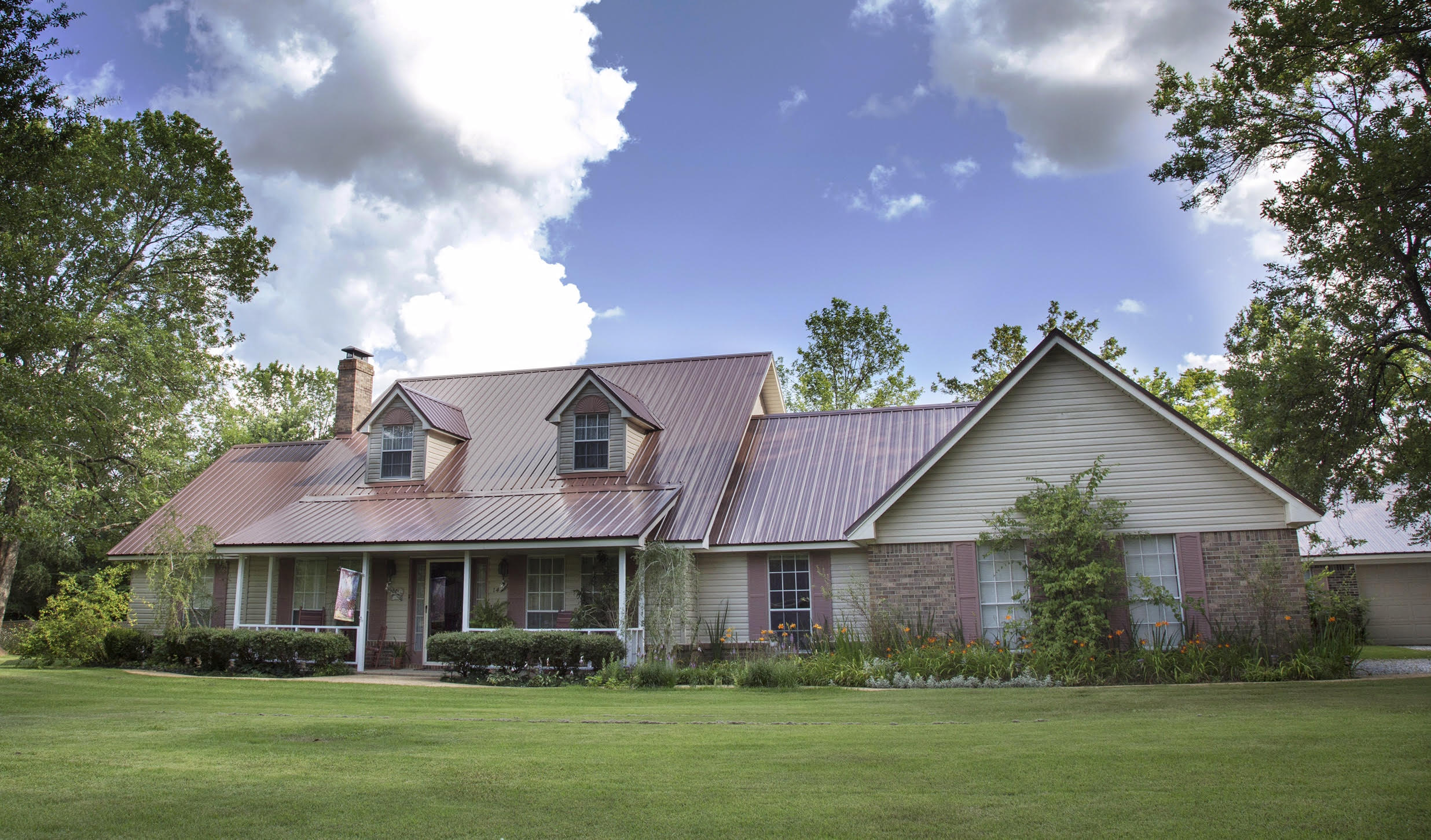 Standing Seam 8 Color Brown, Gray; Style Vertical Panel/Standing